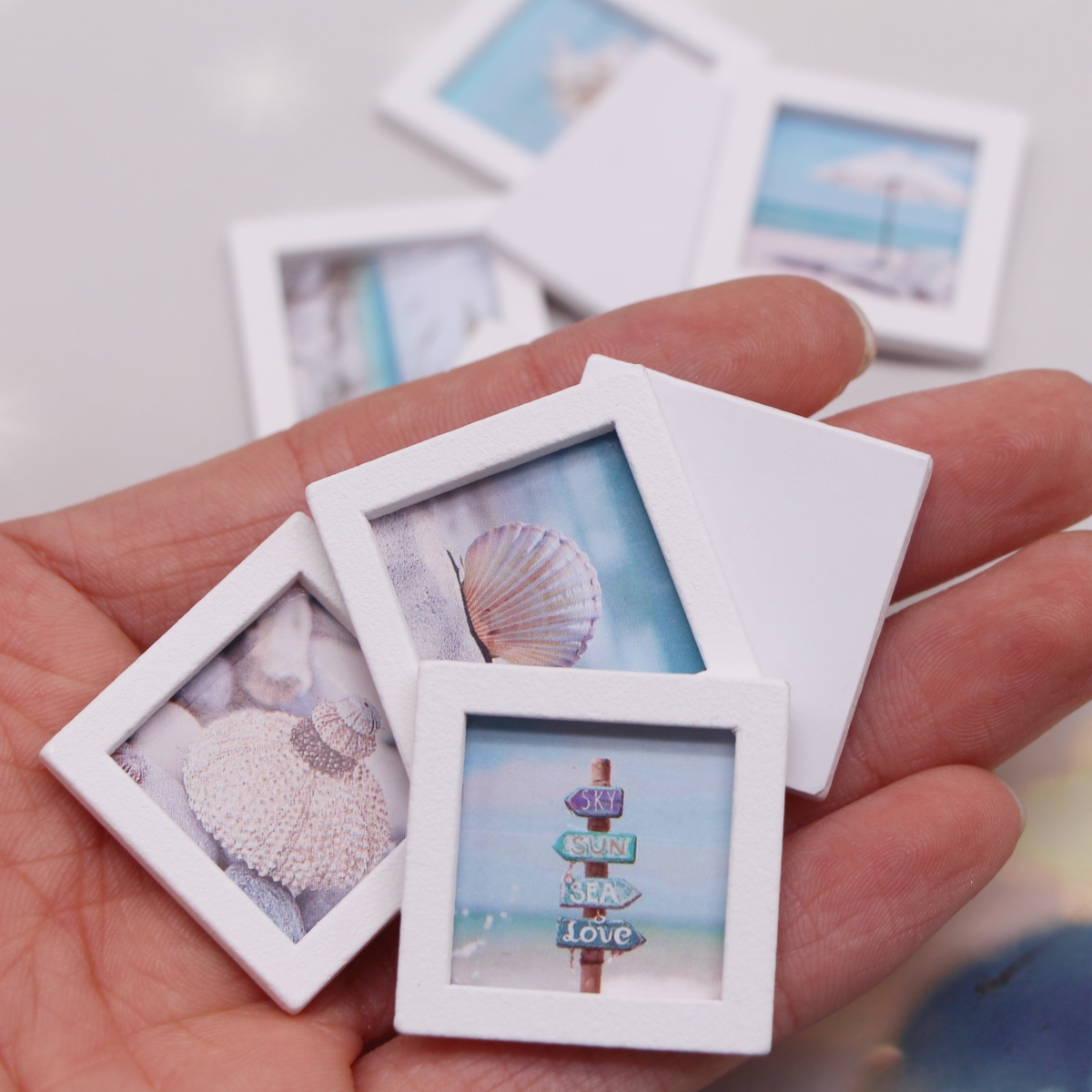 Dollhouse Miniature Wooden Oce - đánh giá và giá Engraved Wood Frame